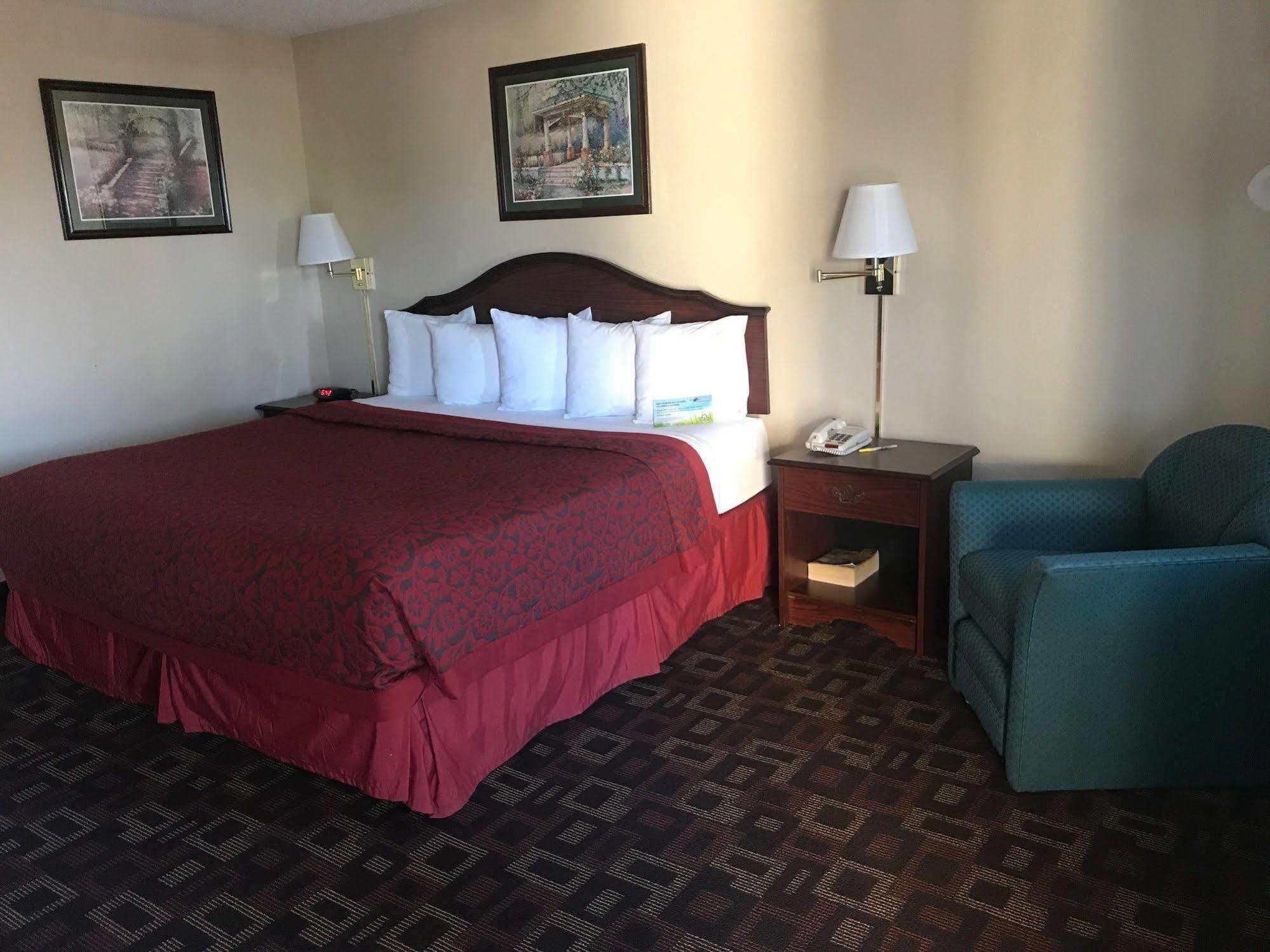 Days Inn Oklahoma City West Exteriér fotografie